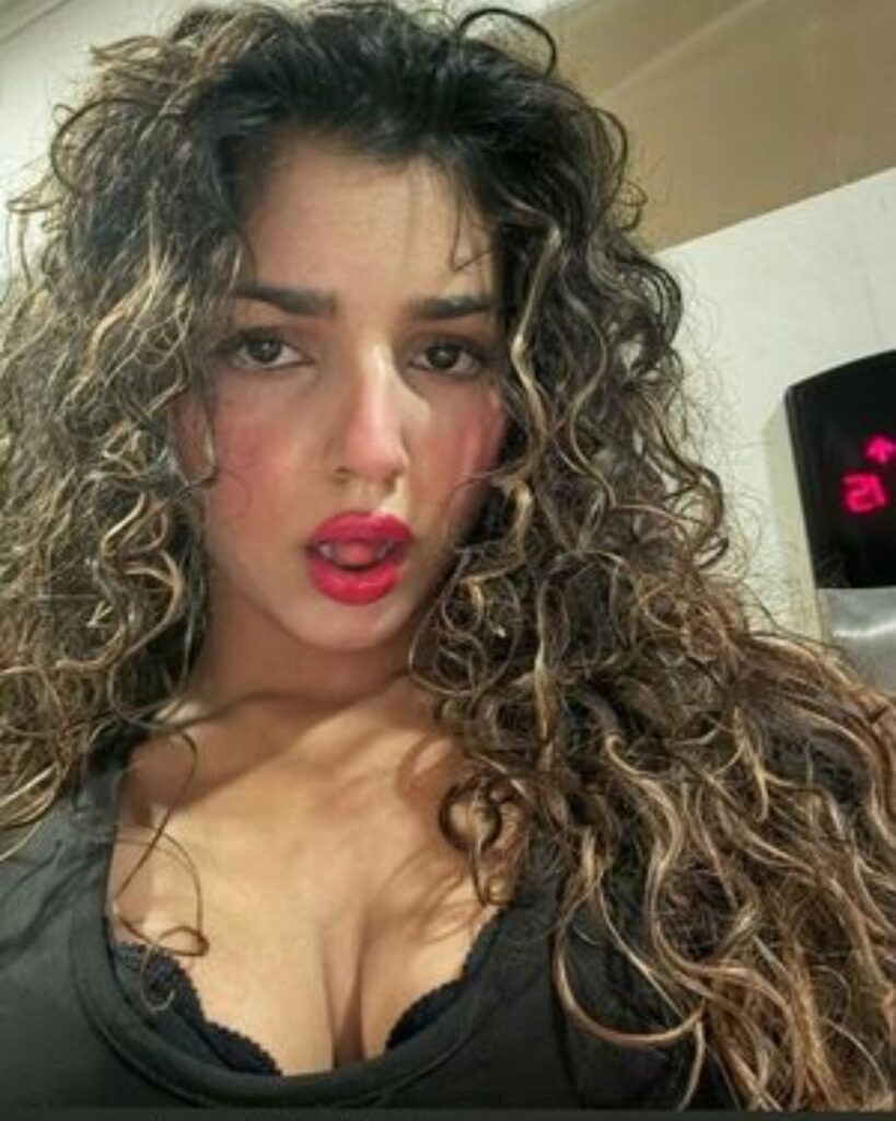 Ekta Baddie sexy image