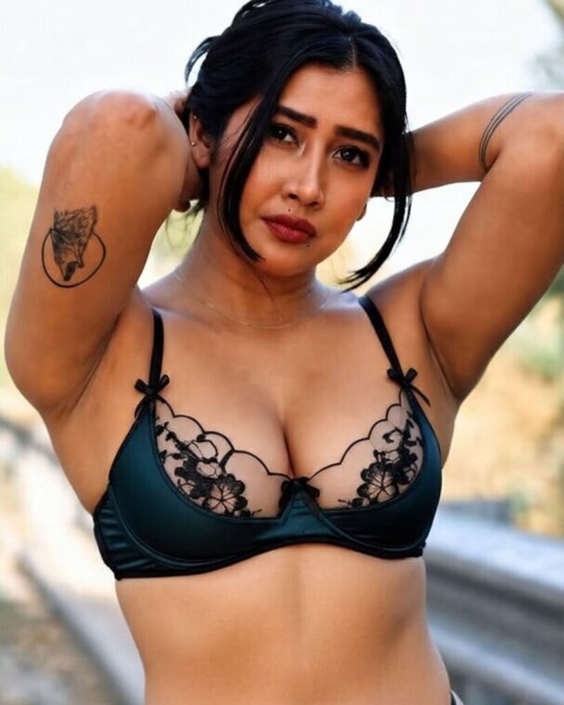 Sofia Ansari Hot Image