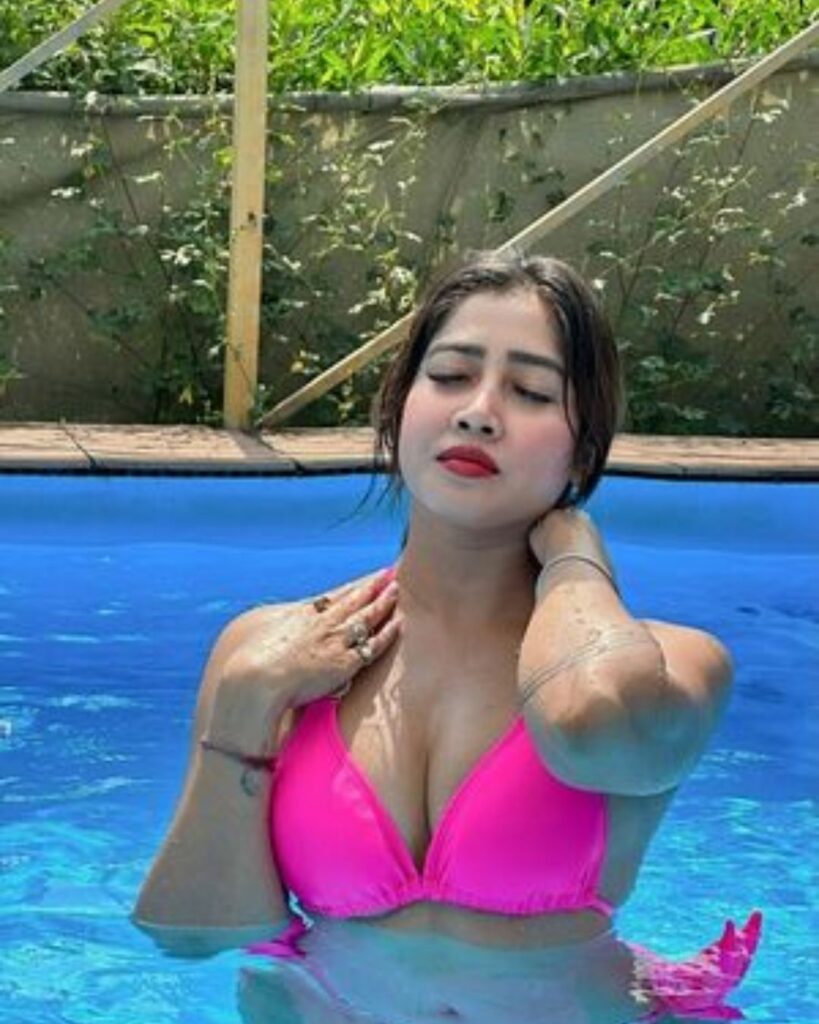 Sofia Ansari Pool image